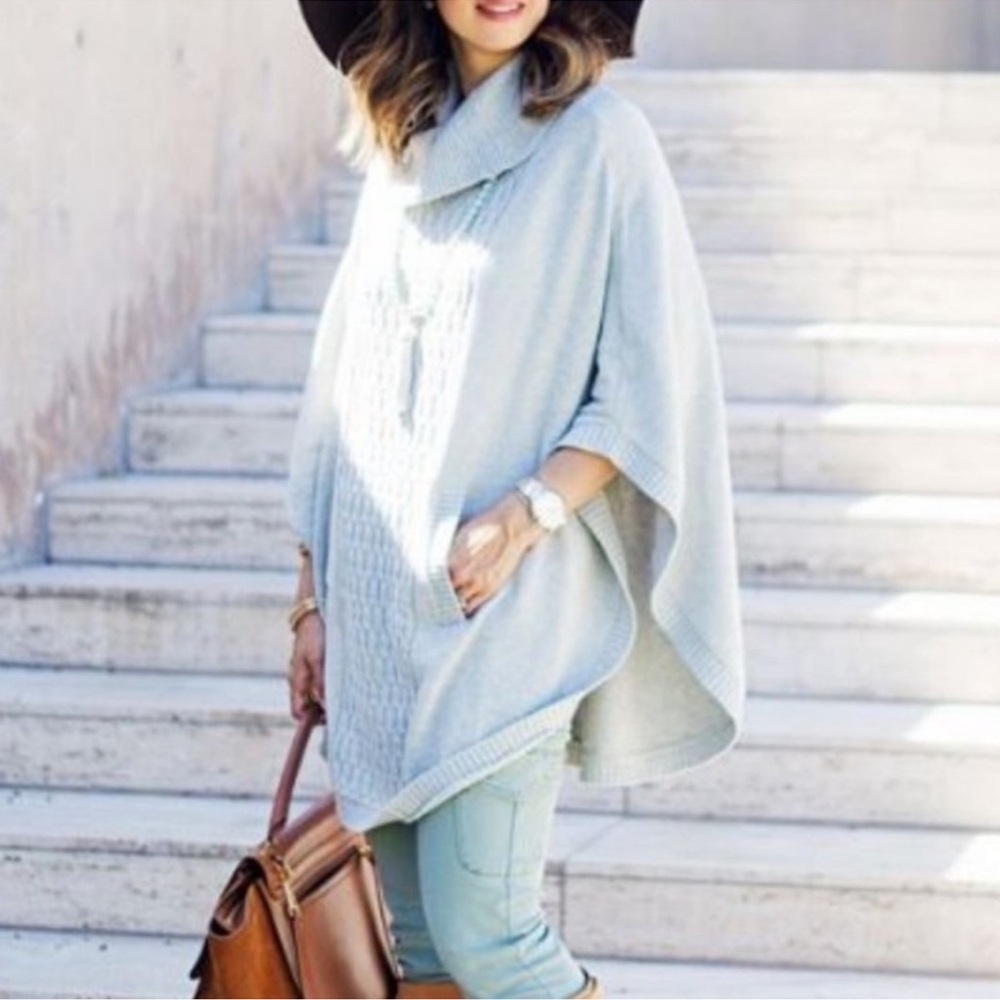 CAbi Glacier Cable Knit Pullover Poncho in Gray Size XL — Style #3003